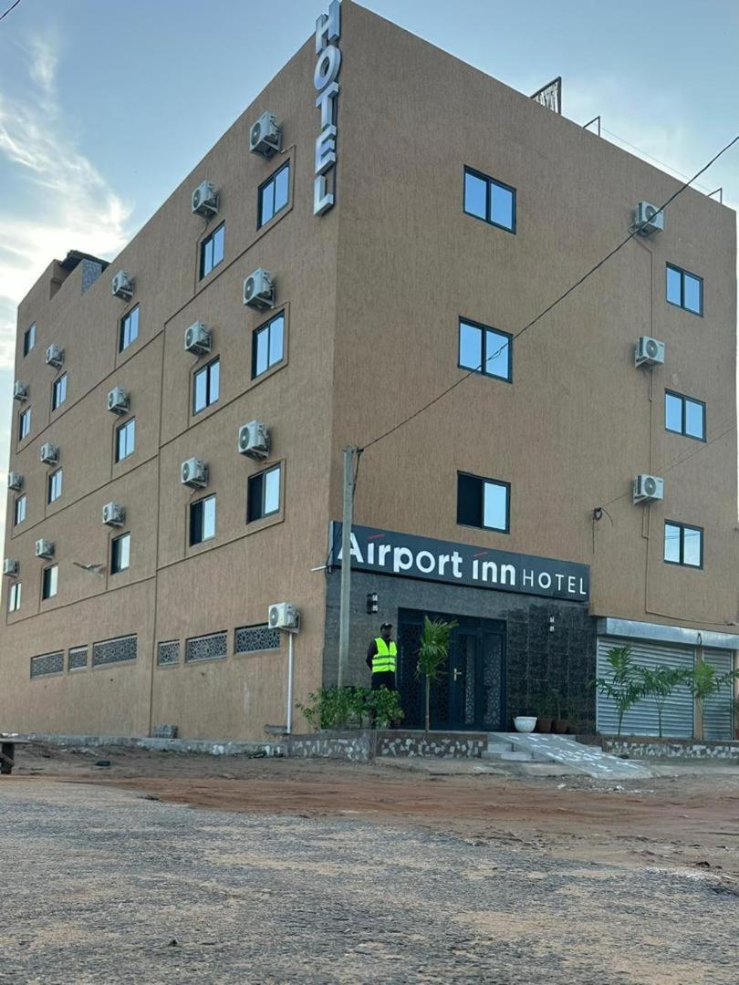 Airport Inn Hotel Lomé Buitenkant foto